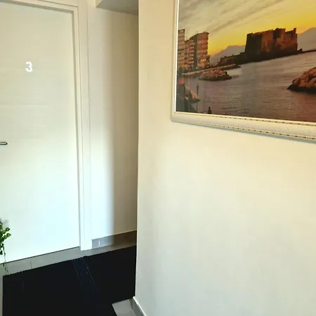 Con Vista 4* 那不勒斯